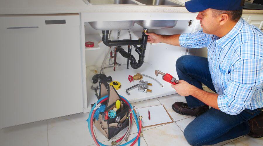 Expert burst pipe repair services in Raymondville, TX